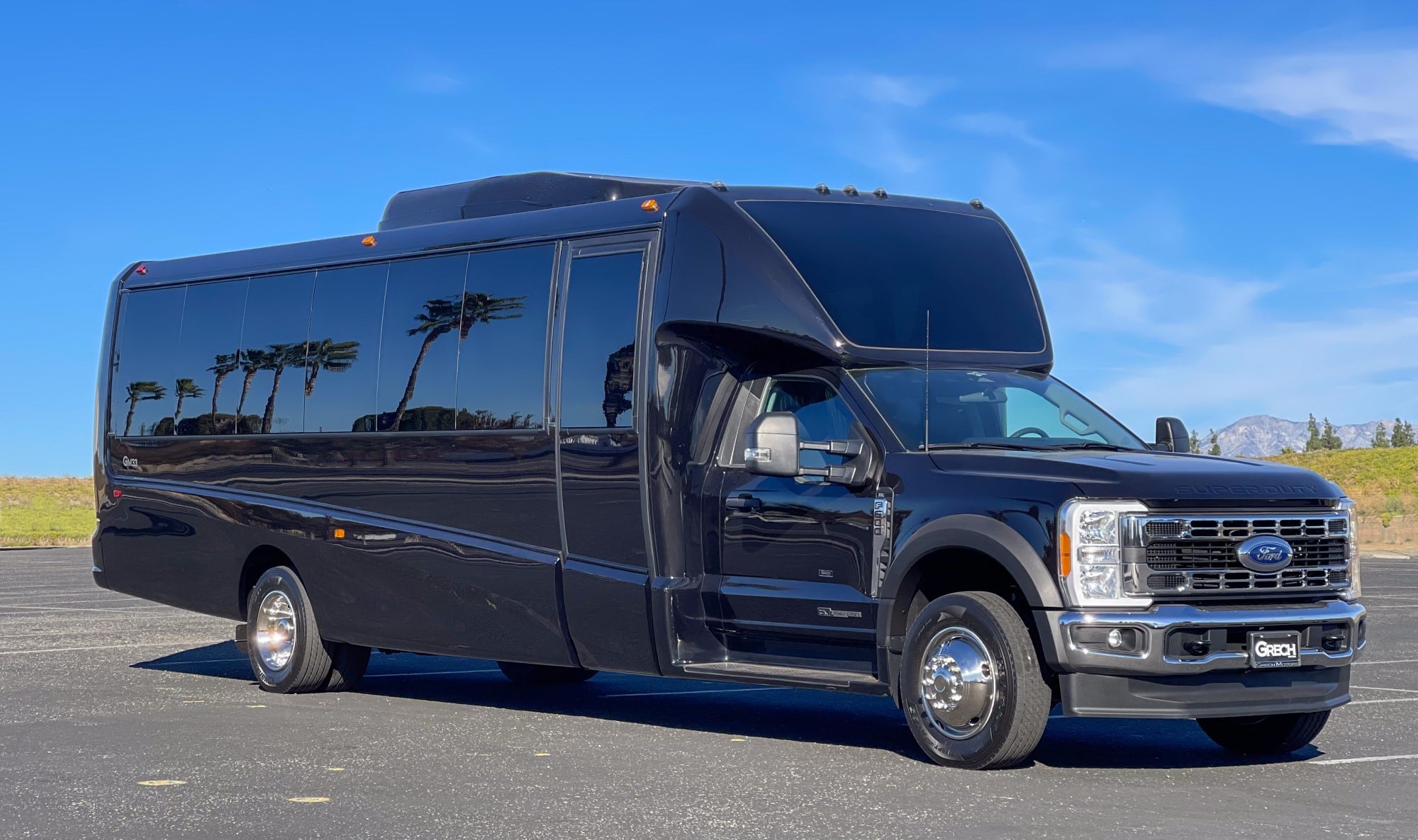2025 (2024 chassis) F-600