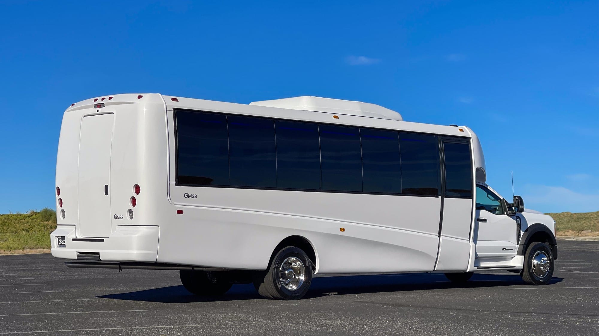 2025 (2024 chassis) F-600